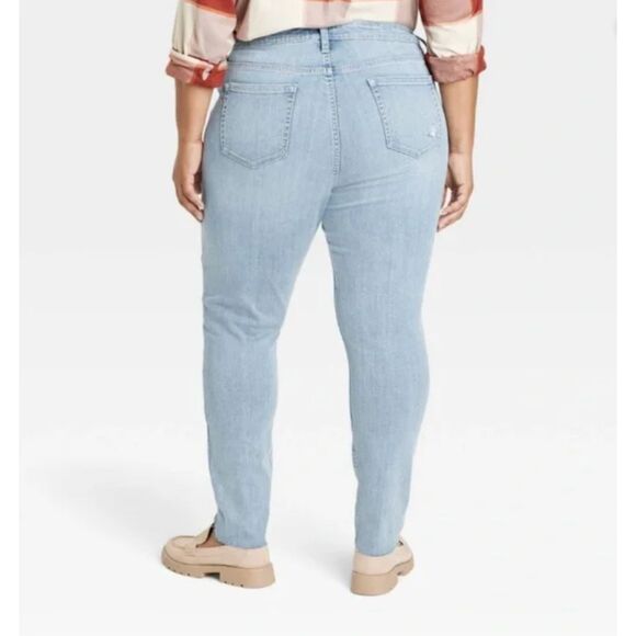 Versatile Mid-Rise Skinny Jeans from Ava & Viv Sz 22 - Comfortable Stretch Denim - Picture 2 of 3